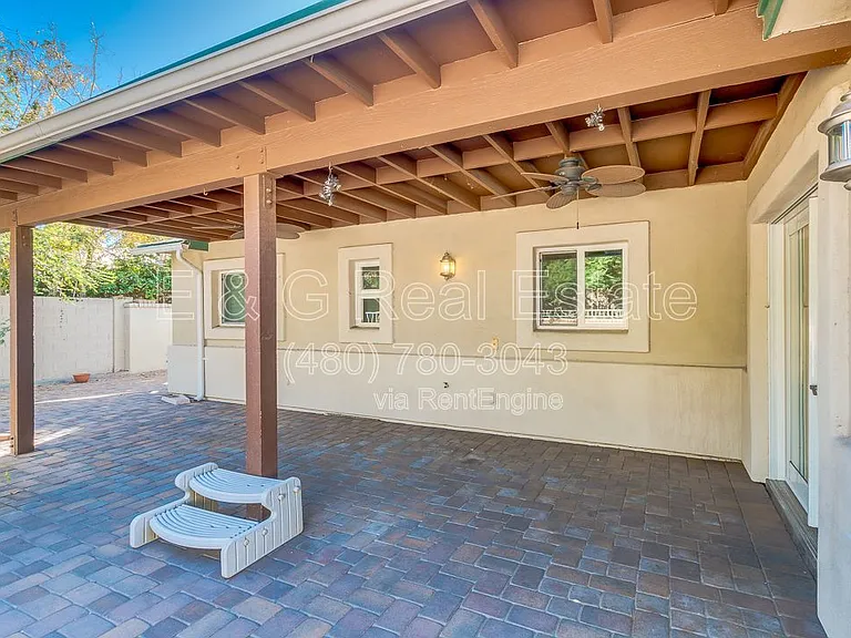 526 E Flynn Ln — Photo 27