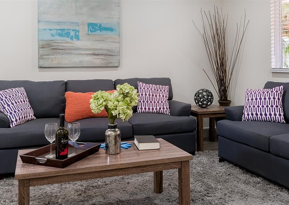 1st image of 4427 Tremont St #17