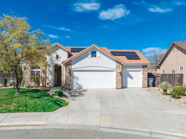 2727 Pear Tree Dr, Madera, CA 93637