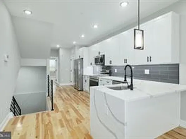 411 W Hewson St #1, Philadelphia, PA 19122