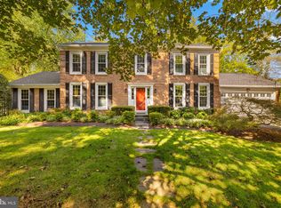 1302 Clayborne House Ct, Mc Lean, VA 22101