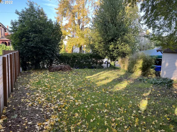 SE Clinton St, Portland, OR 97202