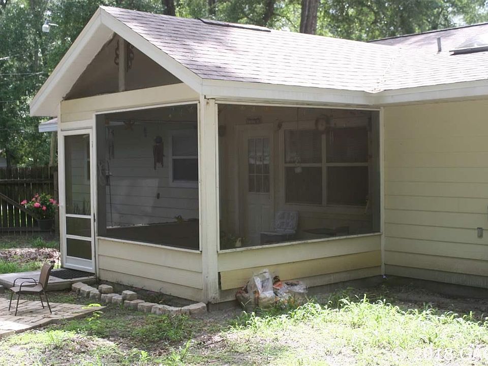 2nd image of 550 SW 257th Ter