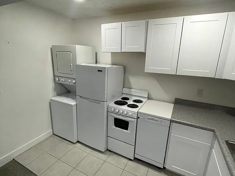 13224 S Redwood Rd — Photo 2
