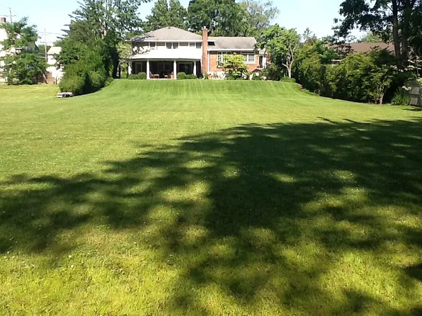 1710 Wantagh Ave, Wantagh, NY 11793