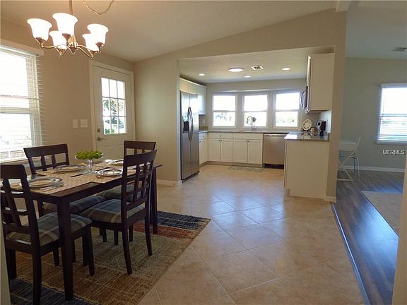 5th image of 1607 W Schwartz Blvd