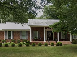 10 Broadfield Mnr, Trenton, TN 38382