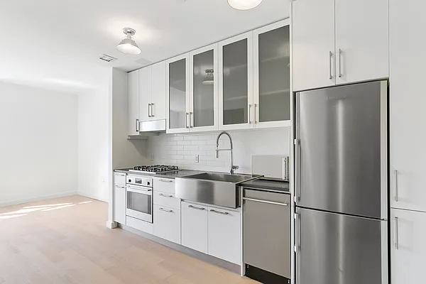 Rented by Compass | media 9