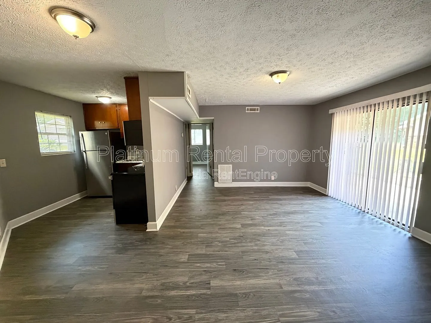 2 bed, 1.0 bath, 649 sqft, $1,099 — Photo 4