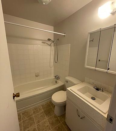 4th image of 44 26th St E