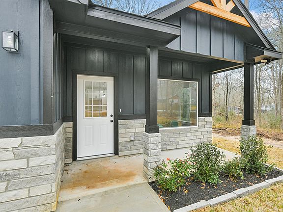 3rd image of 15117 Austin