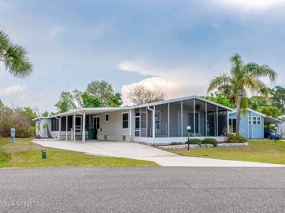 1612 Cocoa Bay Blvd