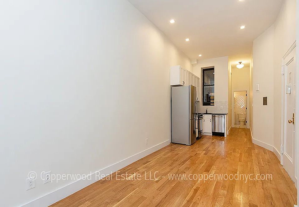 1st image of 121 E 82nd St APT 1