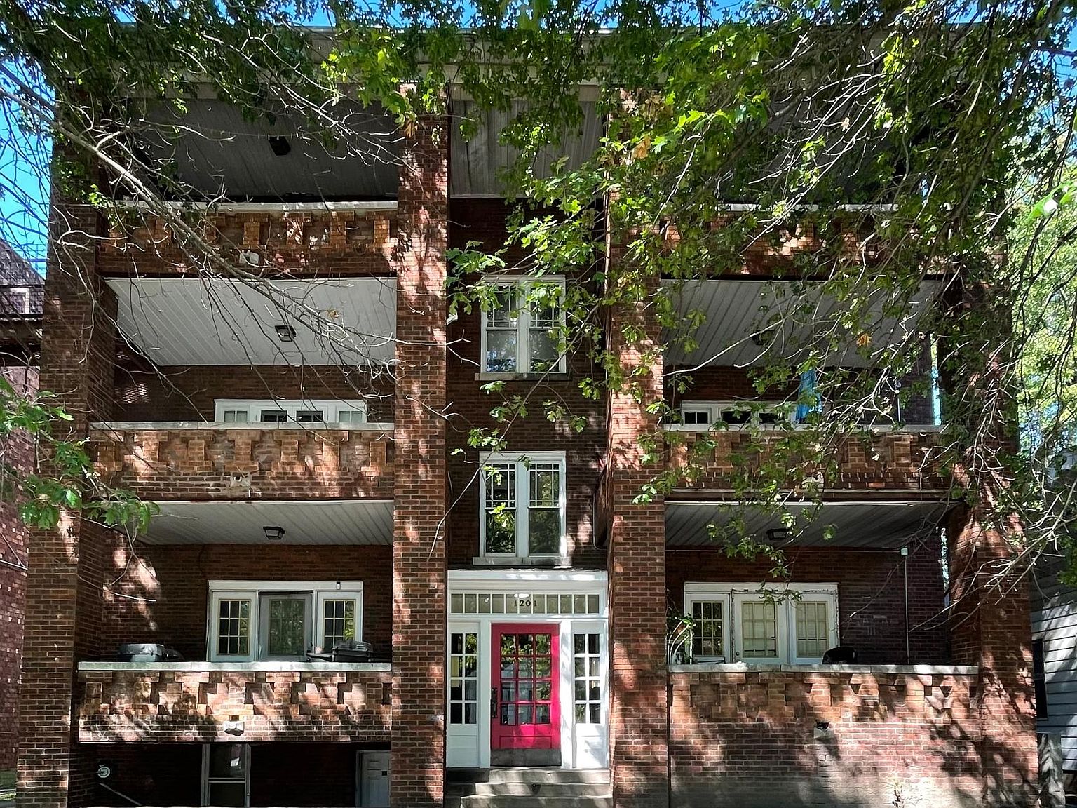 1119 N Underhill St APT C, Peoria, IL 61606 Zillow