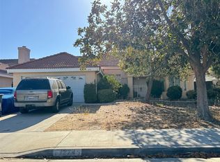 1274 Granite Dr, Hemet, CA 92543