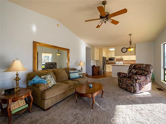 4th image of 525 Silver Leaf Dr #D