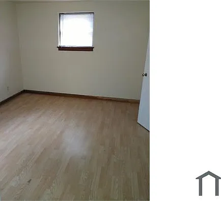 2415 Benderwirt Ave #4 — Photo 4