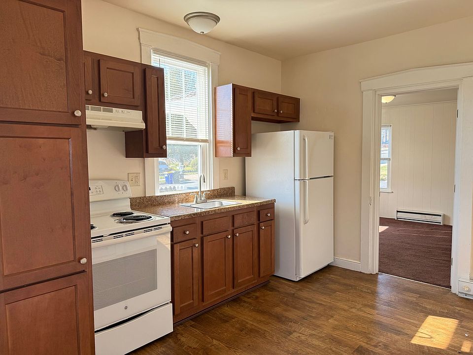 1st image of 135 W Charlotte St #G