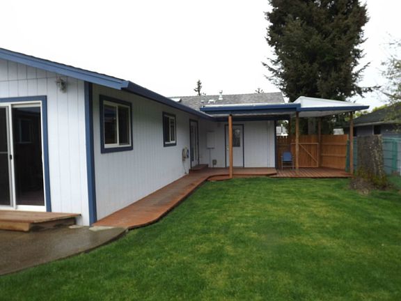 3rd image of 5620 N 44th St
