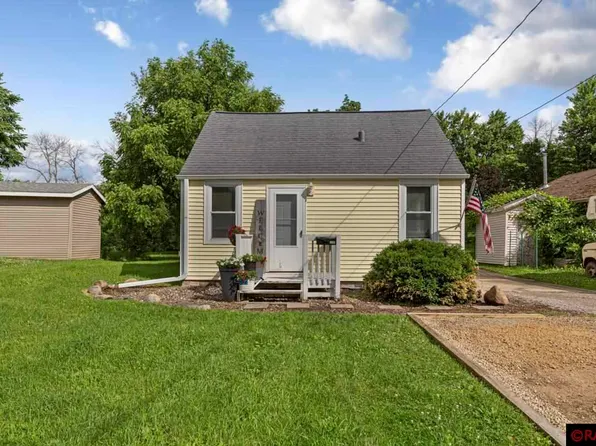 572 Mineral Springs Rd, Owatonna, MN 55060