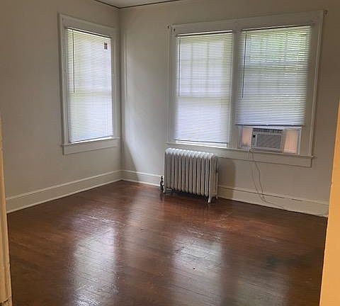 5th image of 1138 W End Blvd #1136