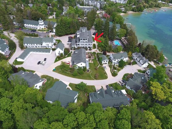 279 Victorian Village DRIVE #C145, Elkhart Lake, WI 53020