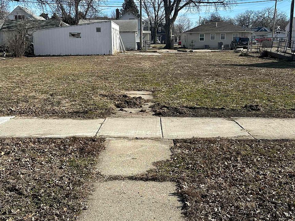 2nd image of 607 S 8th St
