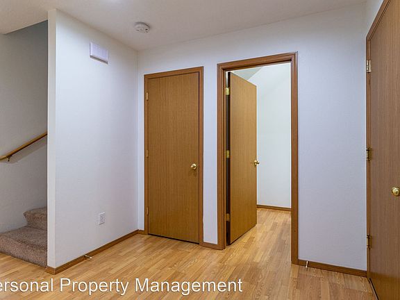 3rd image of 8112 NE 36th Ct