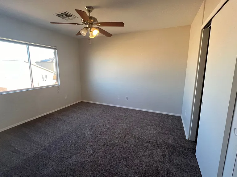 12410 W Pershing St — Photo 17