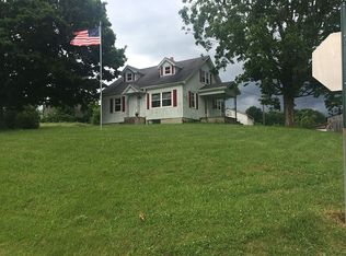 2458 Randolph Summer Shade Rd, Summer Shade, KY 42166