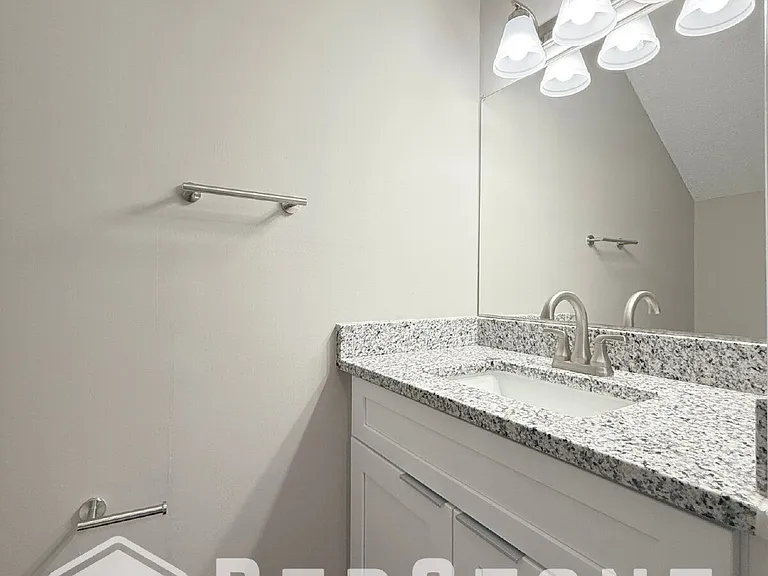 725 S Broad St #C — Photo 11