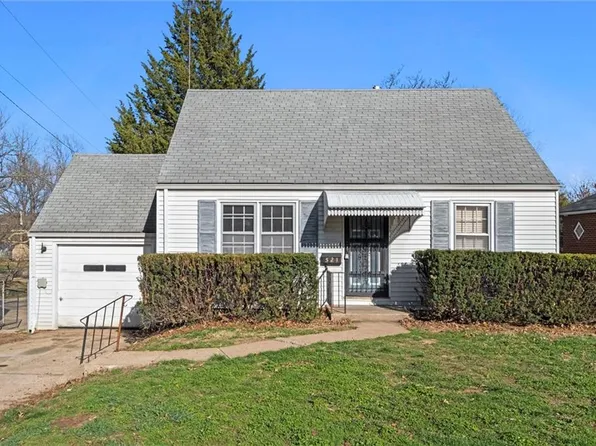 521 S Ralston St, Sugar Creek, MO 64054