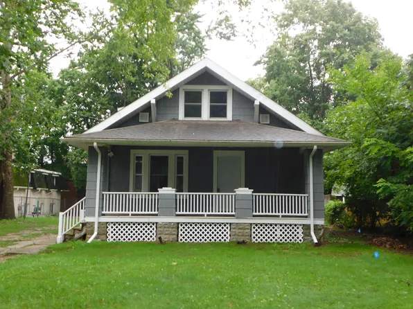 136 Shirley Dr, Kalamazoo, MI 49048