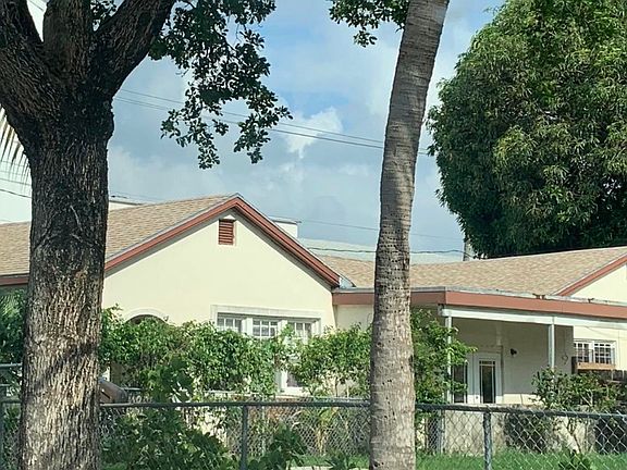 2nd image of 533 38th St