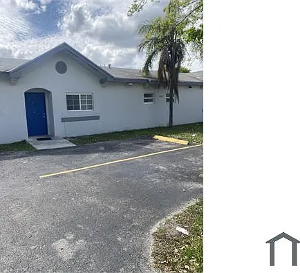 1070 NW 9th Ave #1 — Photo 9