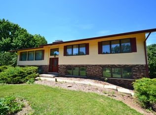 7505 Meadow Ln, Cary, IL 60013