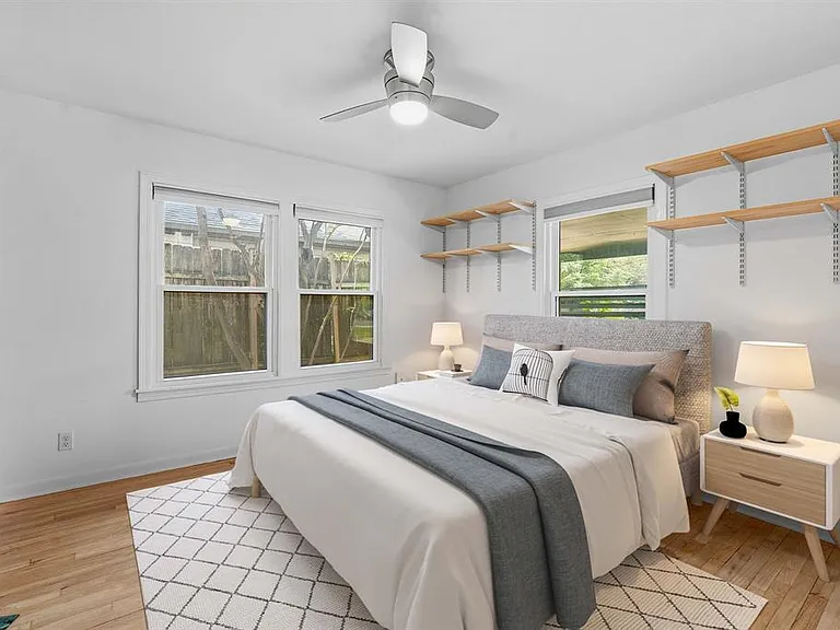 900 Stark St — Photo 18