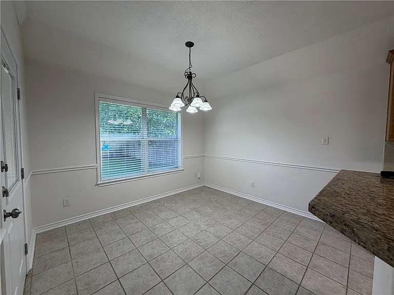 4216 Camber Ct — Photo 10