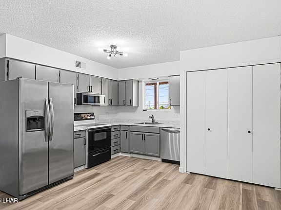 5th image of 2735 Poseidon Dr
