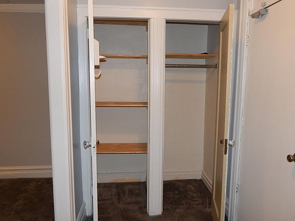 5th image of 224 Lexington Ave