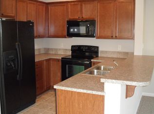 313 S 42nd St, Springfield, OR 97478