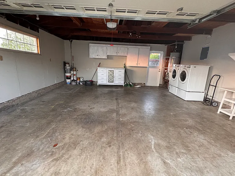 4676 Capitan Dr — Photo 11