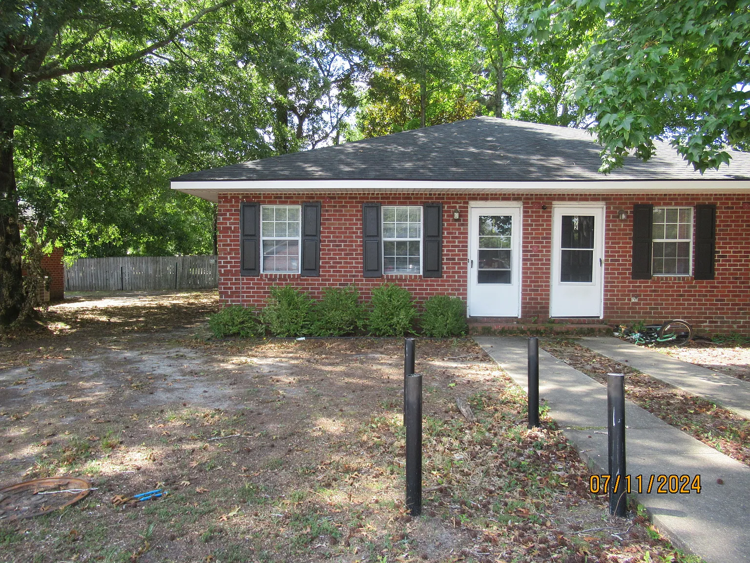 2 bed, 2.0 bath, 877 sqft, $875 — Photo 1