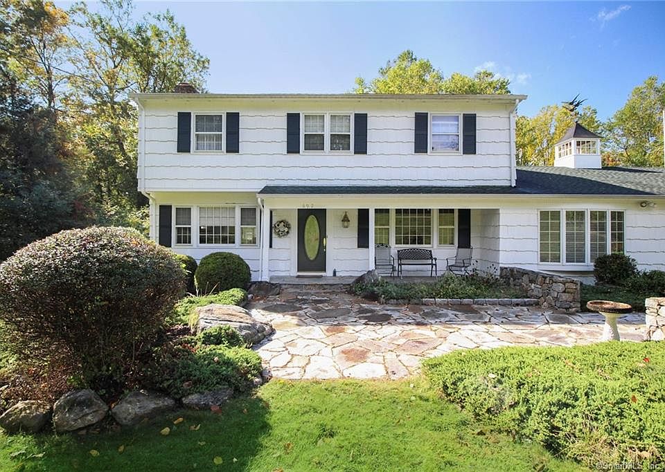 1st image of 692 N Greenbrier Dr