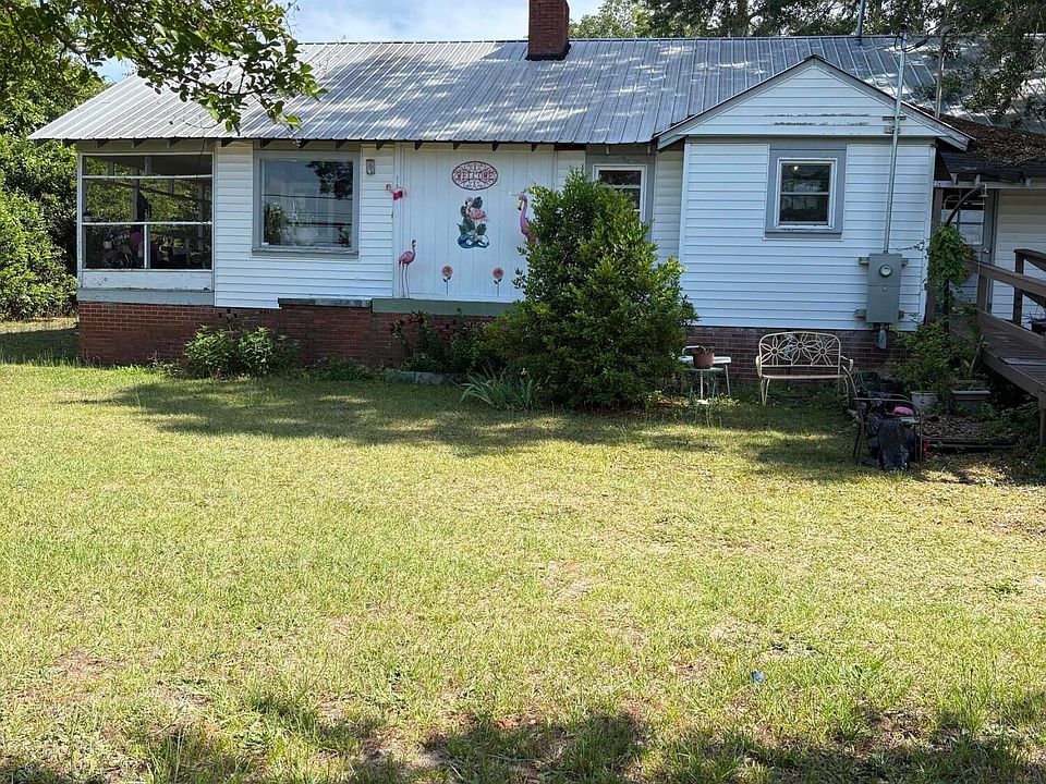 1st image of 2564 Richmond Hill Road