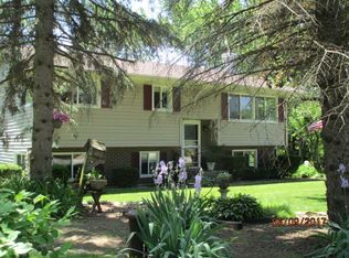 229 Main Street Rd, Spring Grove, IL 60081