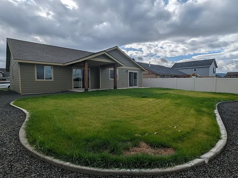 2537 N Lehigh Ct — Photo 19