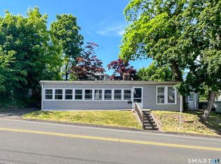 58 Shore Dr, Branford, CT 06405