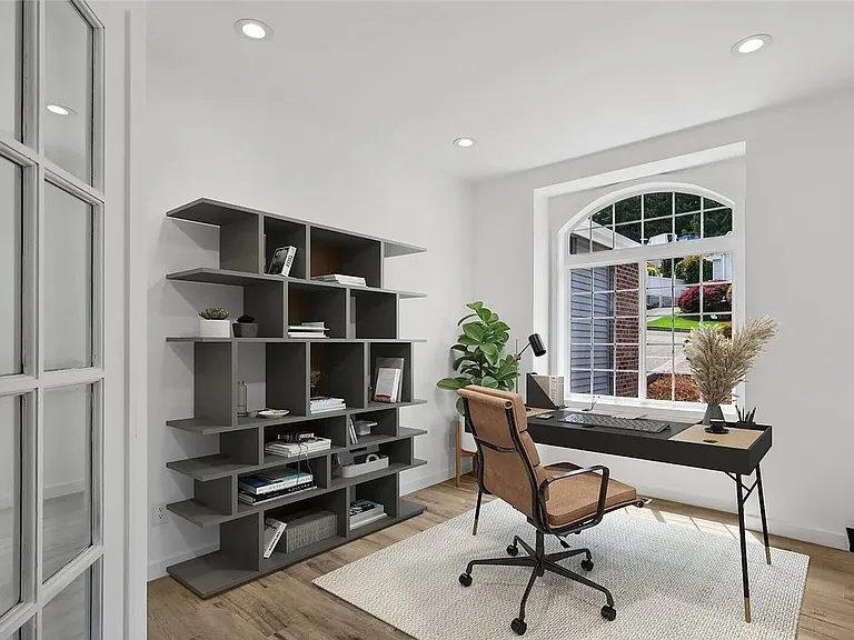 2805 Chambers Bay Dr — Photo 22