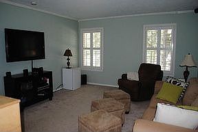 3rd image of 12515 Lakecrest Cir